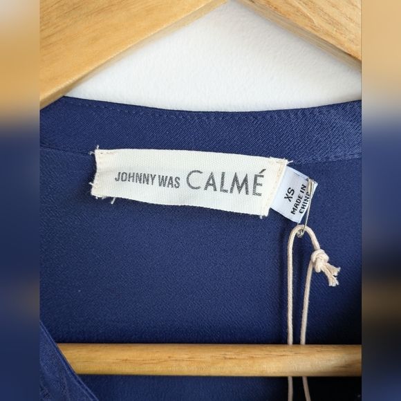 Johnny Was Calmé NWT Blue Knit Embroidered Top Double Tassel Front Size XS - Picture 3 of 8